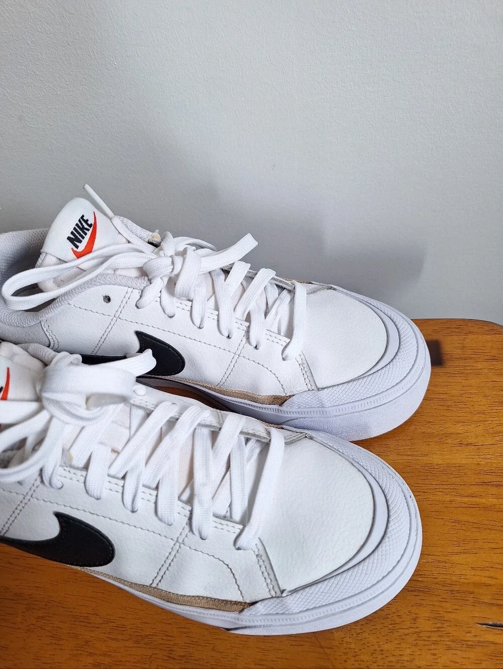 Nike Court Legacy Lift Women's White And Black Size 7.5